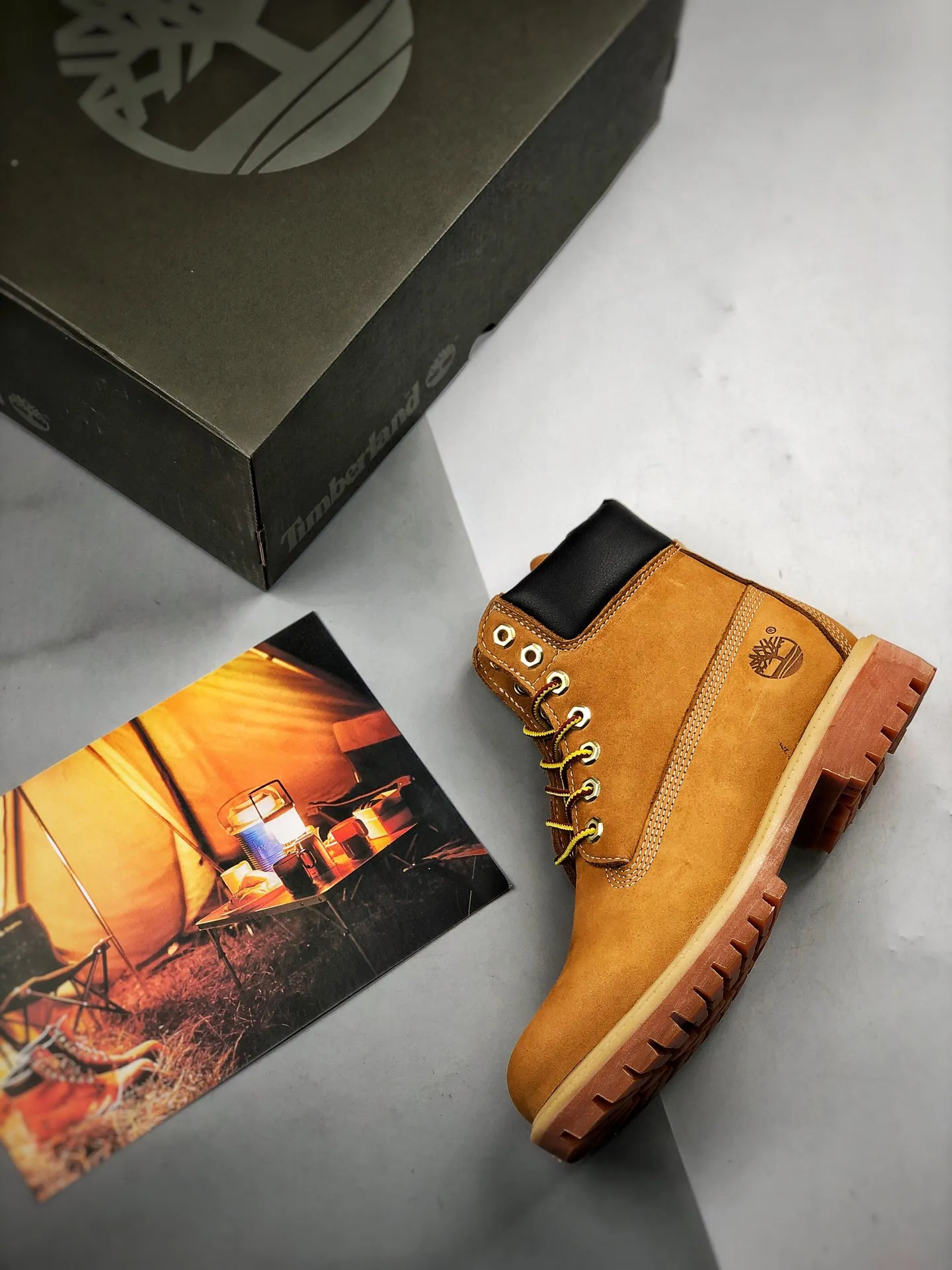 💰520 (cost-effective version) 2024 Timberland/Timberland Original hardware molded shoelace buckle Newly upgraded top-notch technology Zhongshan original factory OEM Original imported waterproof leather Pure rubber wear-resistant outsole Horizontal folding dynamic water-repellent Original consistent full frosted leather collar Full cow lining Brand new original packaging shoe box The market exclusively supplies Timberland's new version of Timberland's packaging boxes and accessories. The four-line computer stitching is made of imported first-layer nubuck leather to resist water splashing. Anti-fatigue shock-absorbing honeycomb PU insole. Lightweight anti-slip rubber foam combination sole. Timberland 6 Inch Leather Boots Timberland classic outdoor 6-inch rhubarb. Size: Female 35.5 36 37 37.5, 38 38.5 39 Men's Timberland classic outdoor 8-hole 39.5 40 41 41.5 42 43 44 45 (leather shoe size: one size larger than sports shoes!)